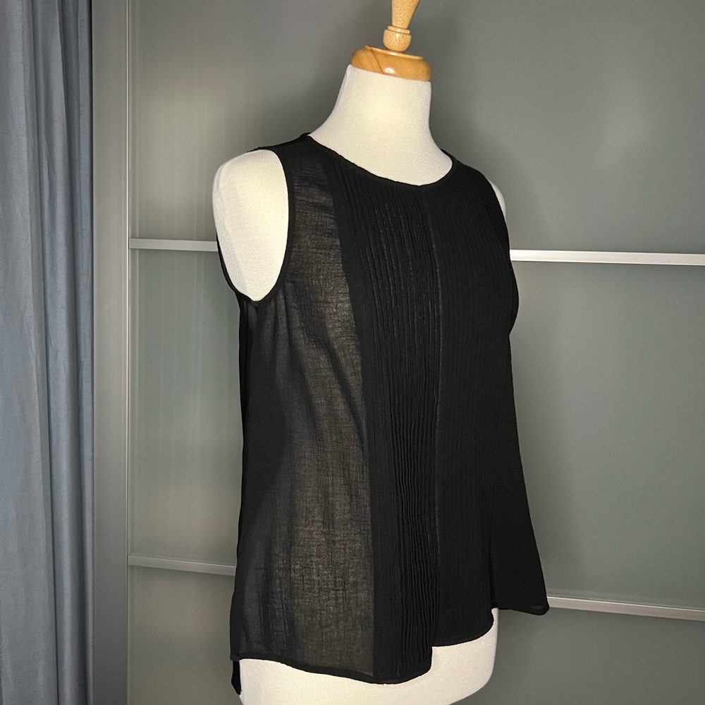 Pleated Cotton Gauze Madewell Sleeveless Top with Sheer Back in Black size Small